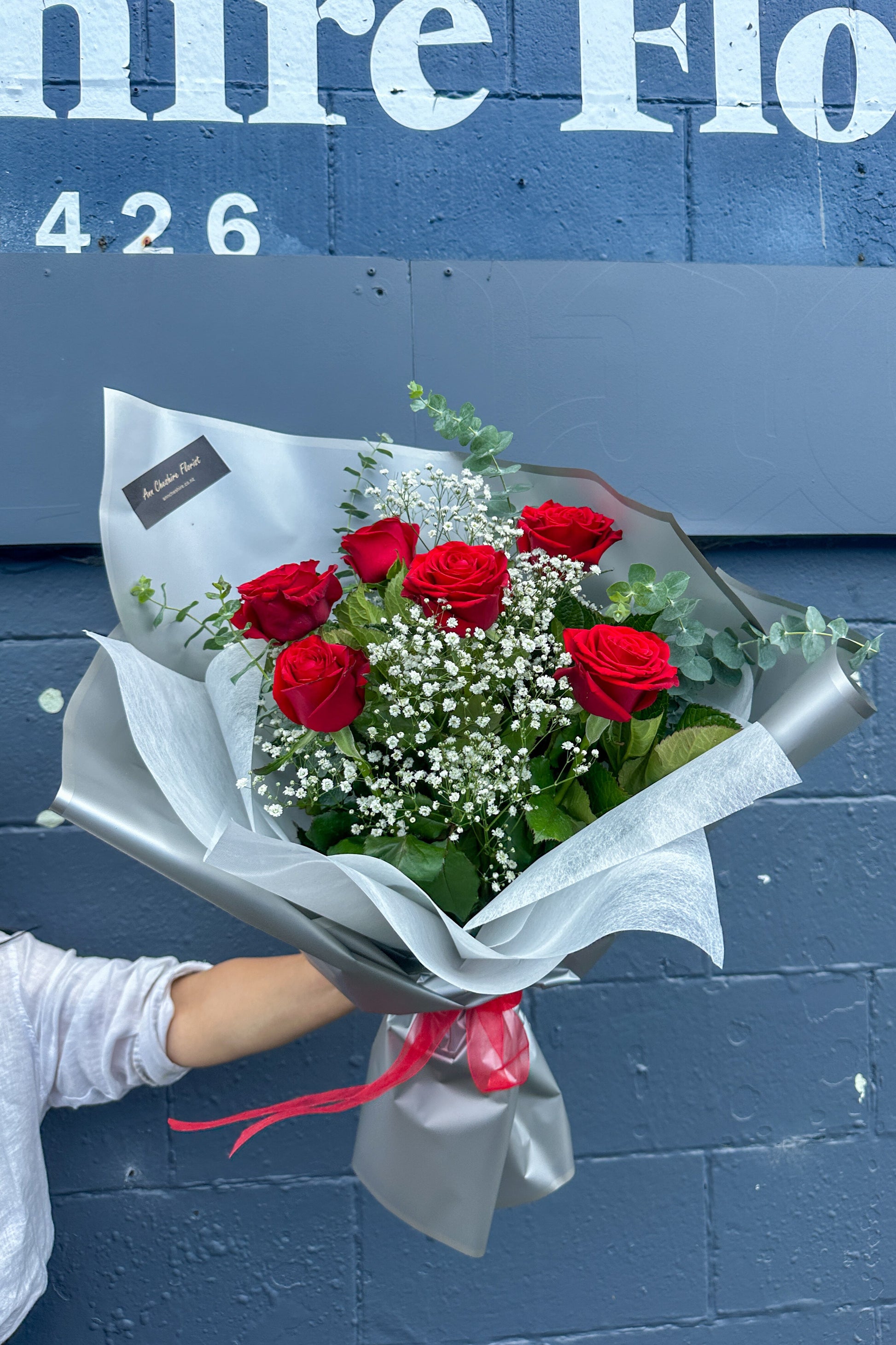 half dozen rose bouquet