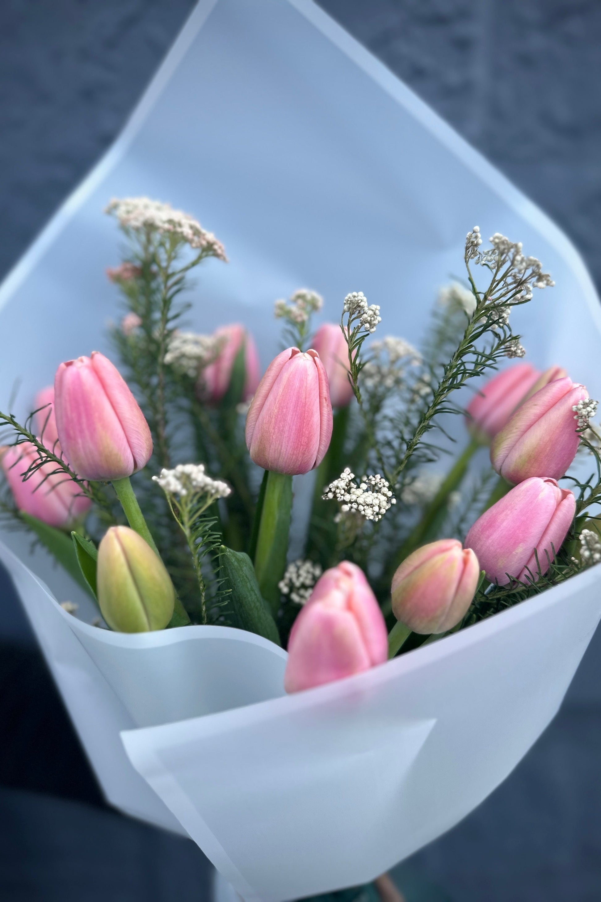 Tulipe Bouquet - Close-up View