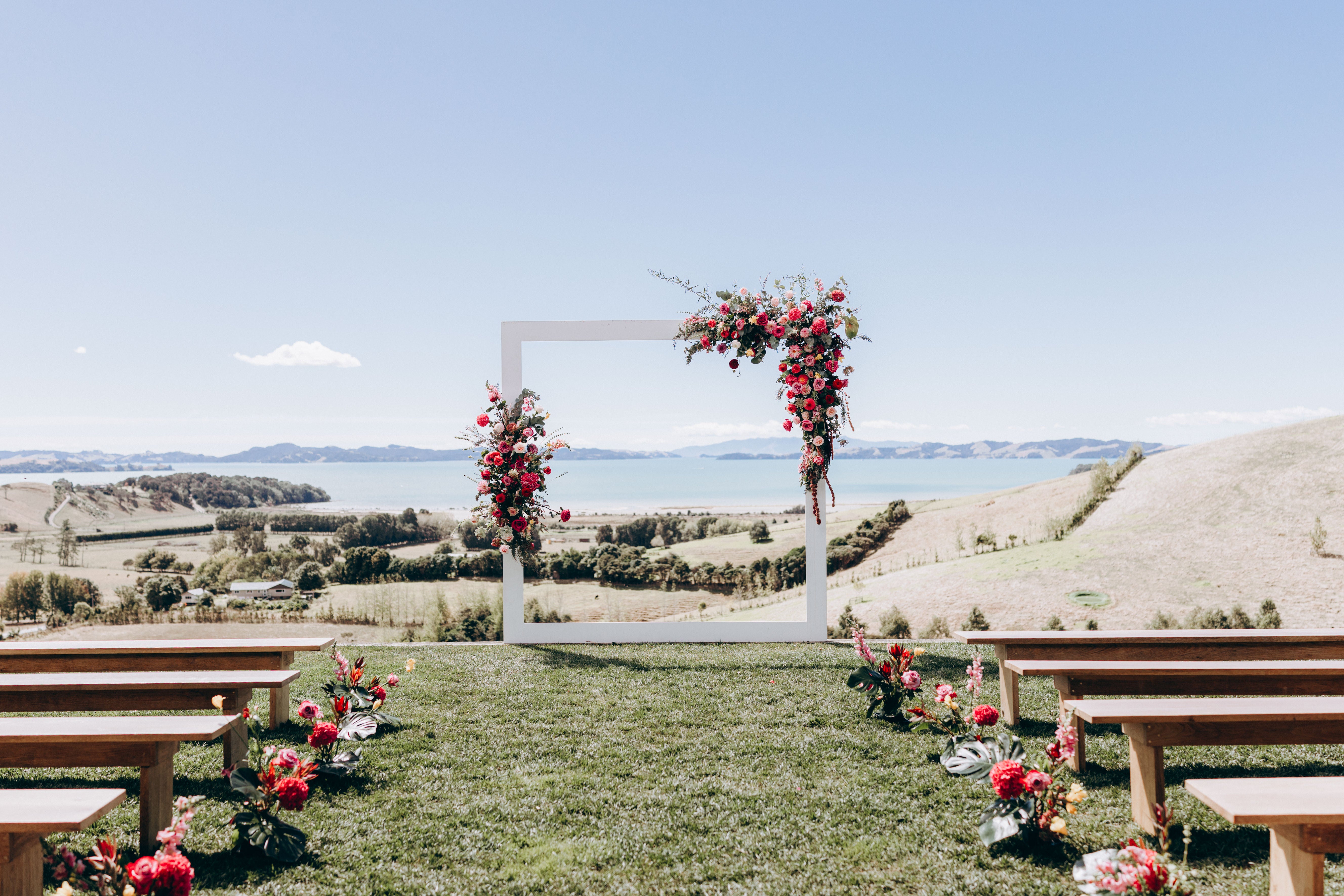 Final wedding floral arrangement result